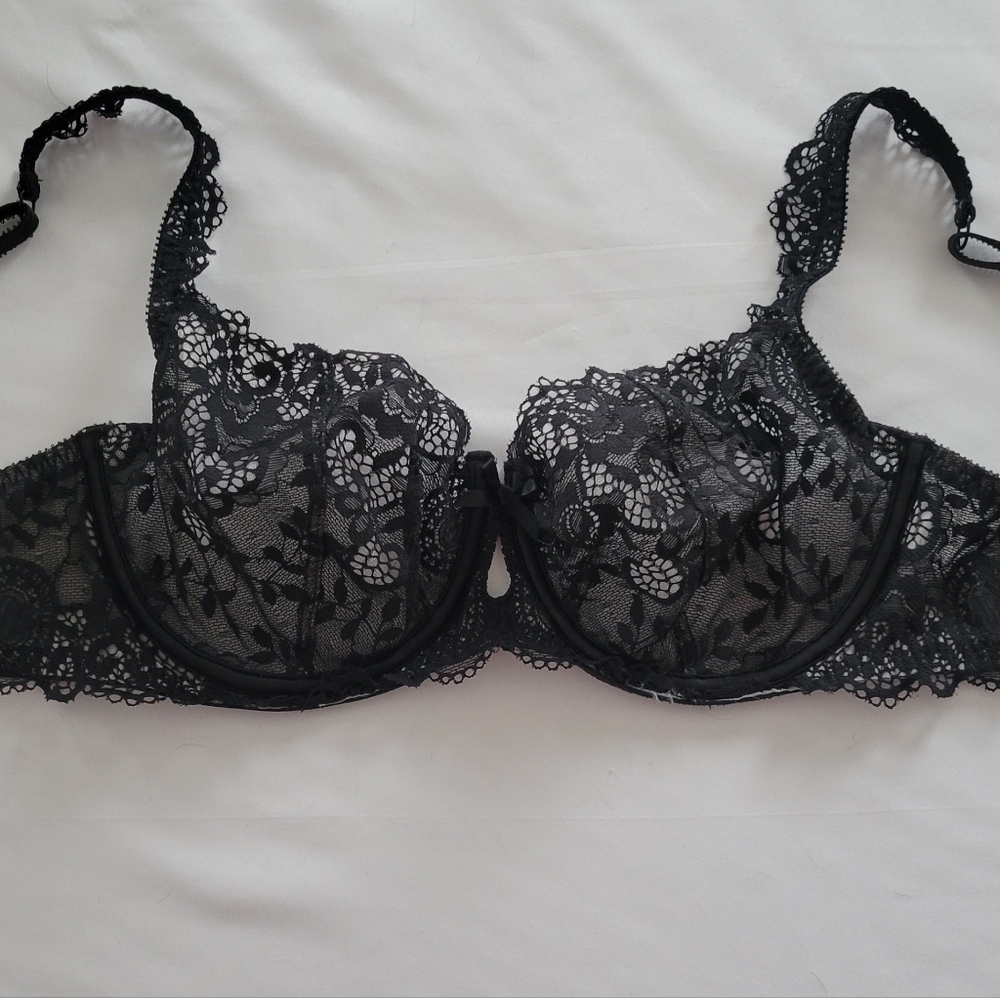 Victoria's Secret Black Lace Bra